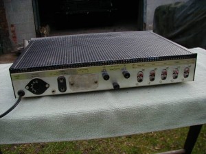 Dumortier Solid State Integrated Amplifier