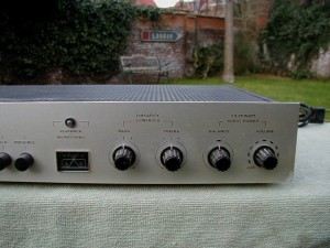 Dumortier Solid State Integrated Amplifier (5)